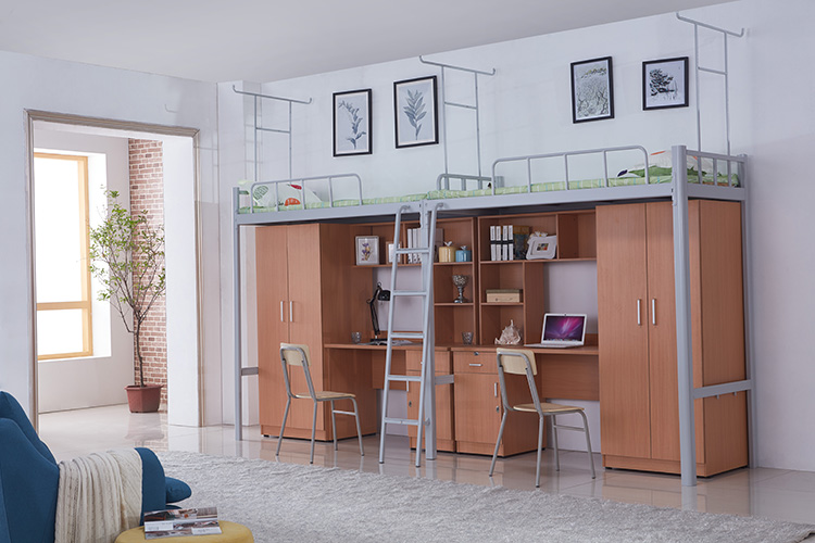  72爬梯兩連體公寓